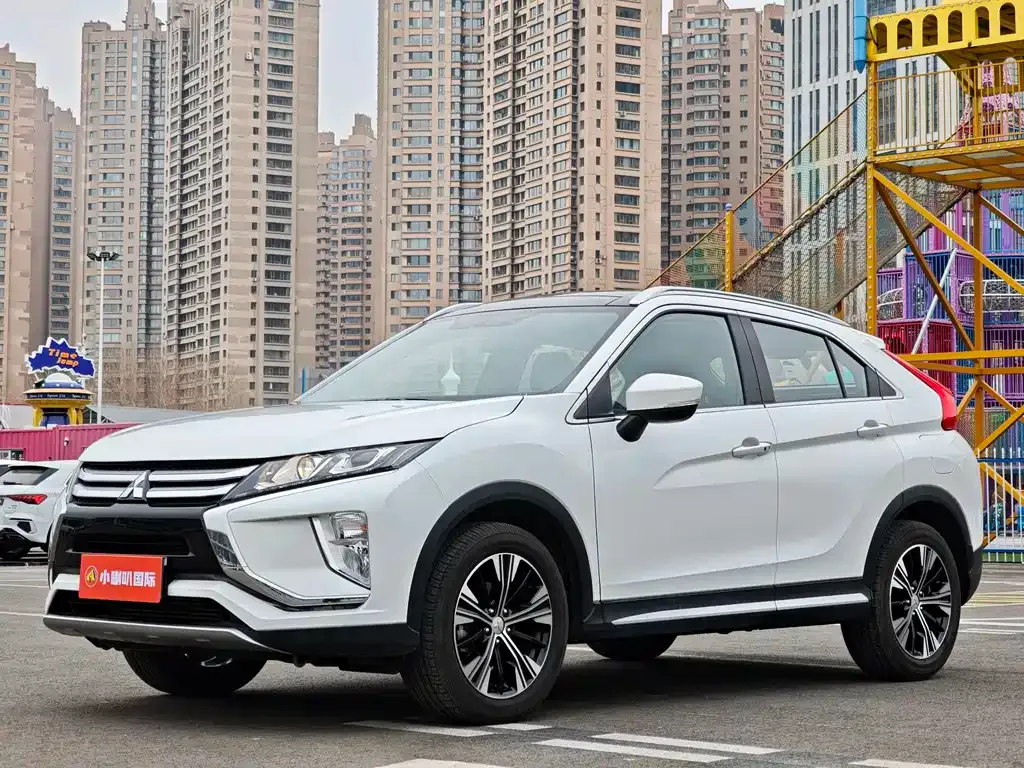 Mitsubishi Eclipse Cross — фото 4