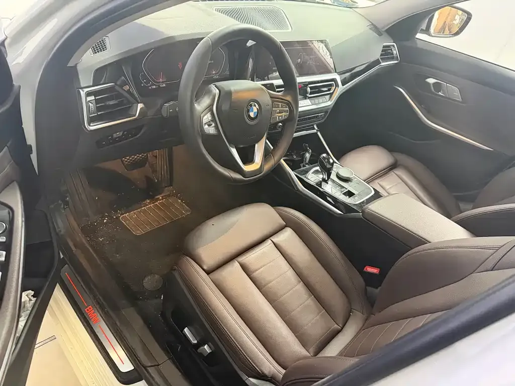 BMW 3 Series 2021 из CN, фото 9