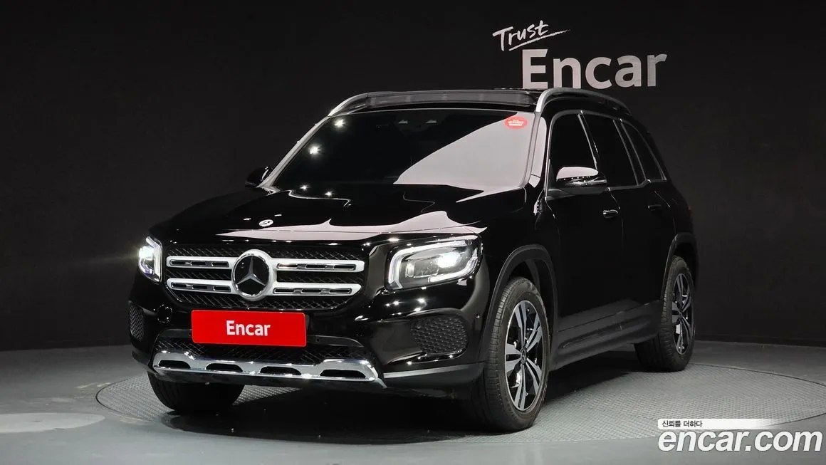 Mercedes-Benz GLB-Class — фото 1