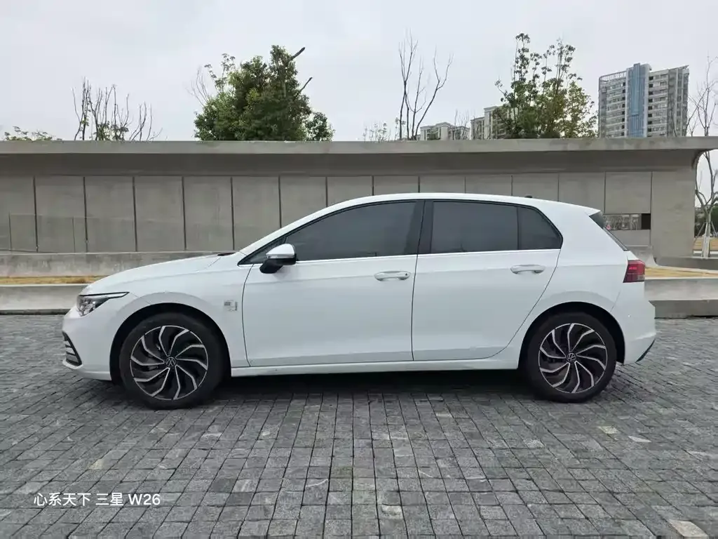 Volkswagen Golf 2022 из CN, фото 5