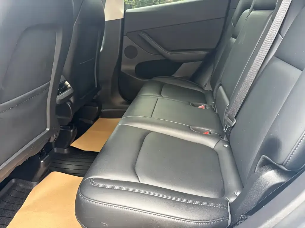 Tesla Model Y 2022 из CN, фото 2