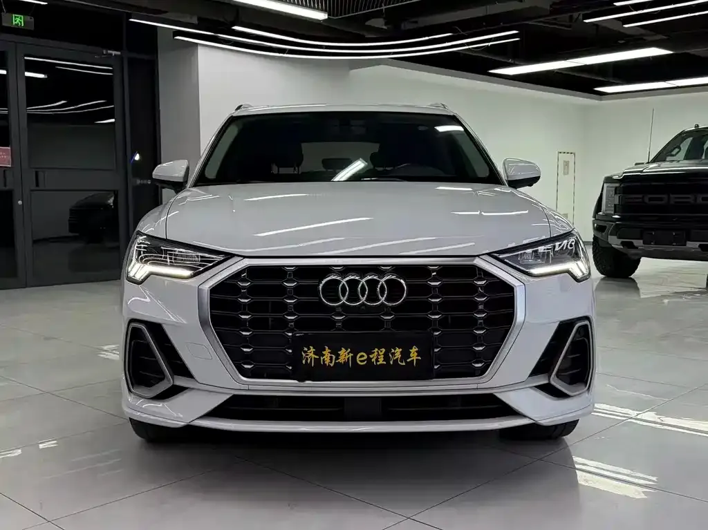 Audi Q3 2021 из CN, фото 5