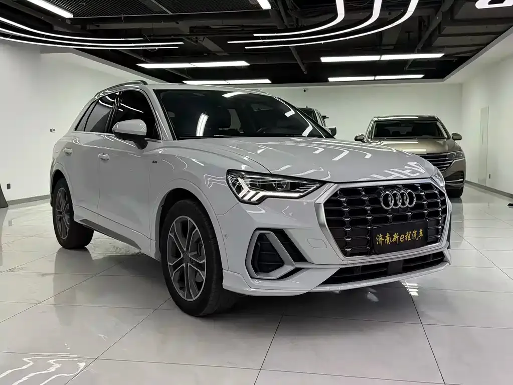 Audi Q3 2021 из CN, фото 4