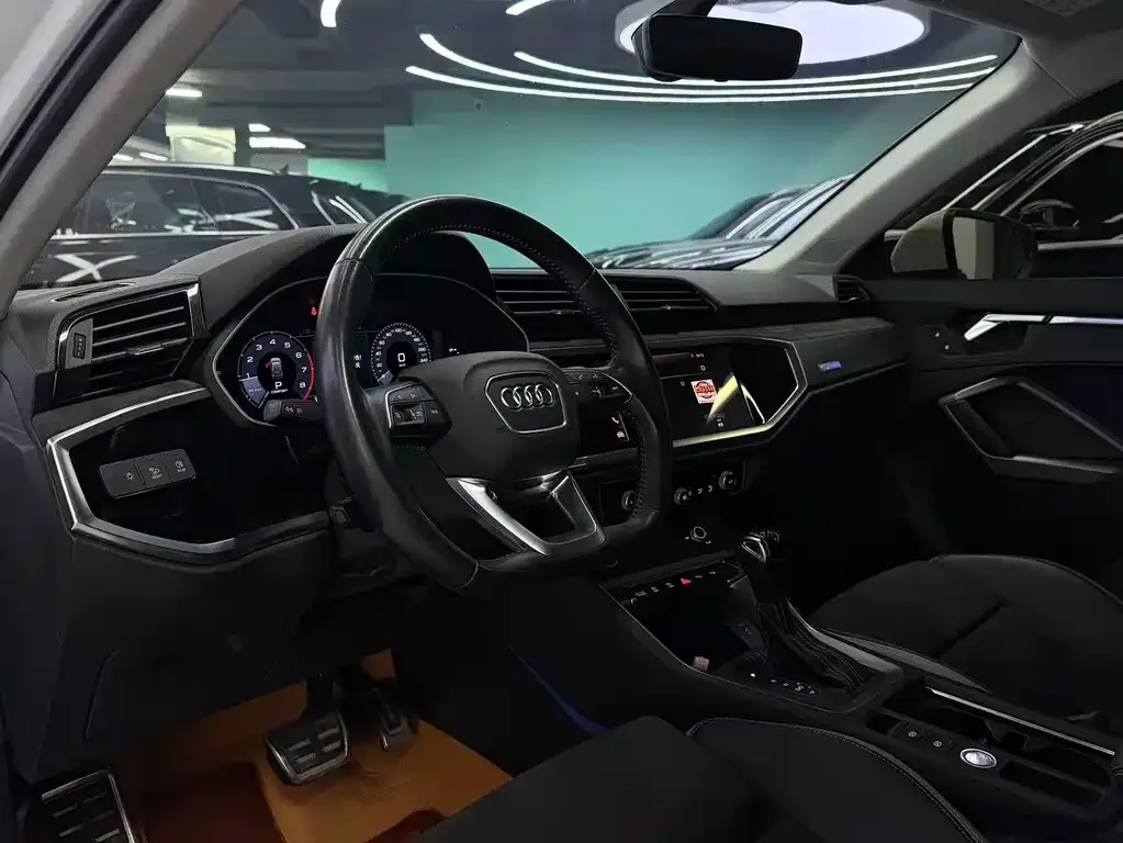 Audi Q3 2021 из CN, фото 8