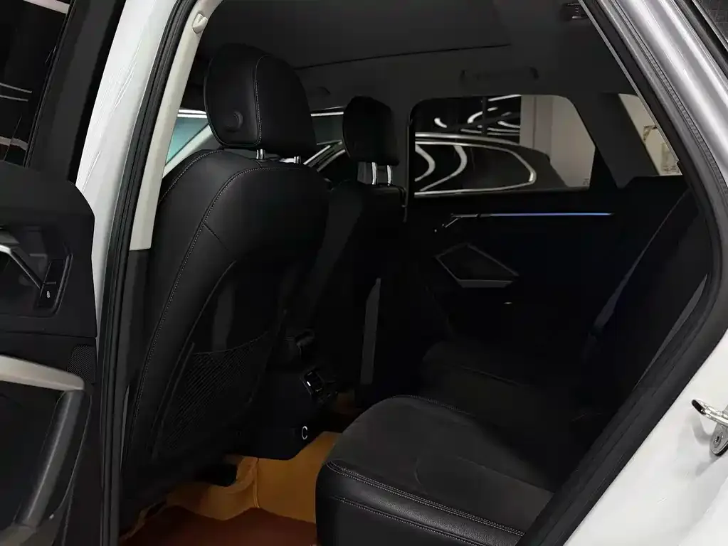 Audi Q3 2021 из CN, фото 2