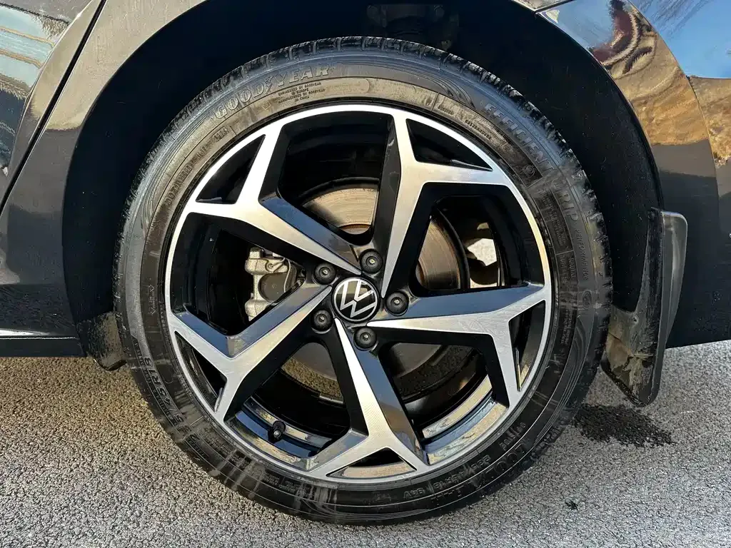 Volkswagen Passat — фото 2