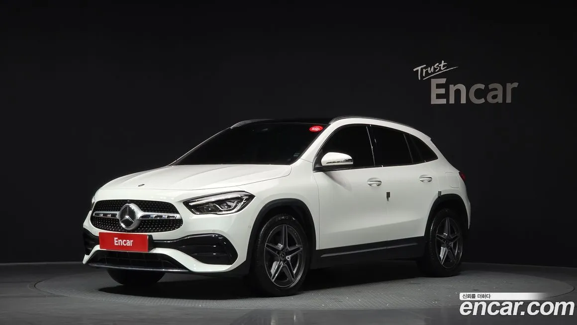 Mercedes-Benz GLA-Class — фото 1