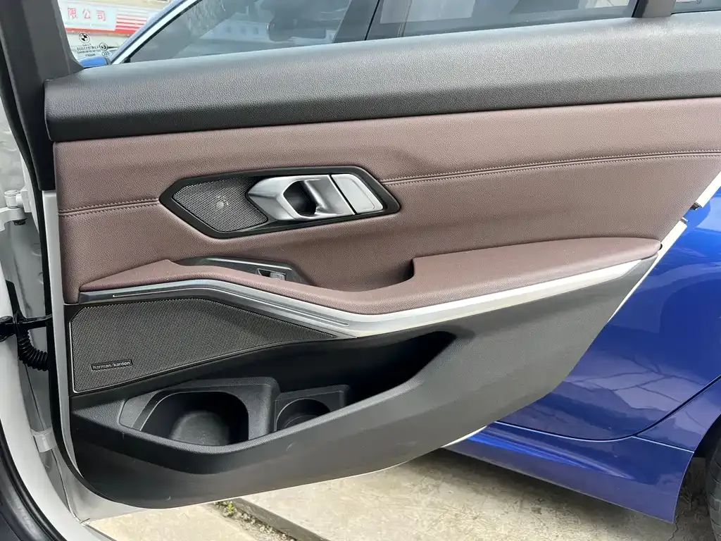 BMW 3 Series 2021 из CN, фото 5