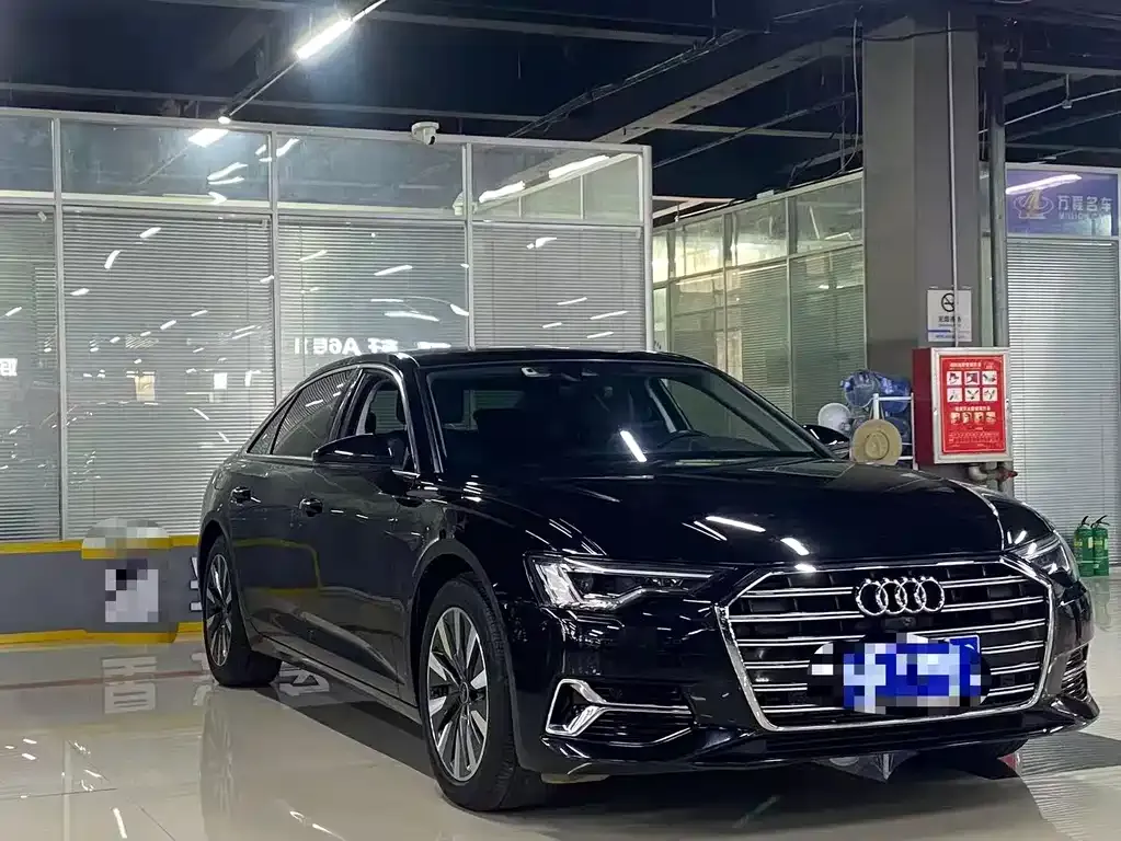 Audi A6L 2023 из CN, фото 9