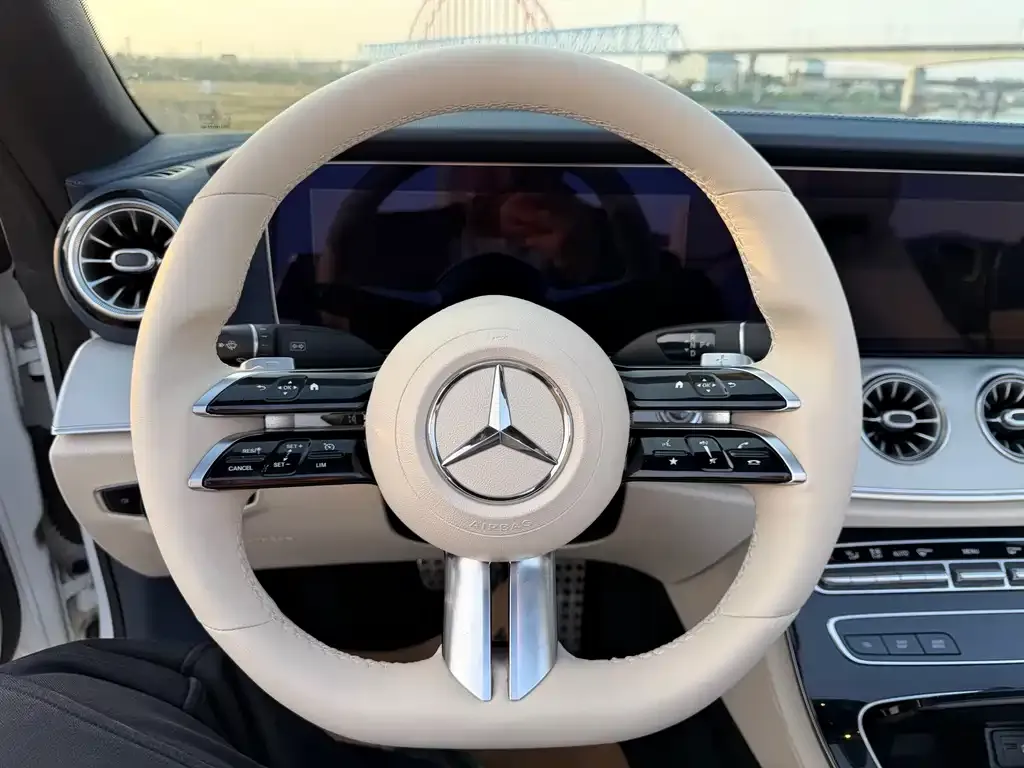 Mercedes-Benz E-Class (Import) — фото 2