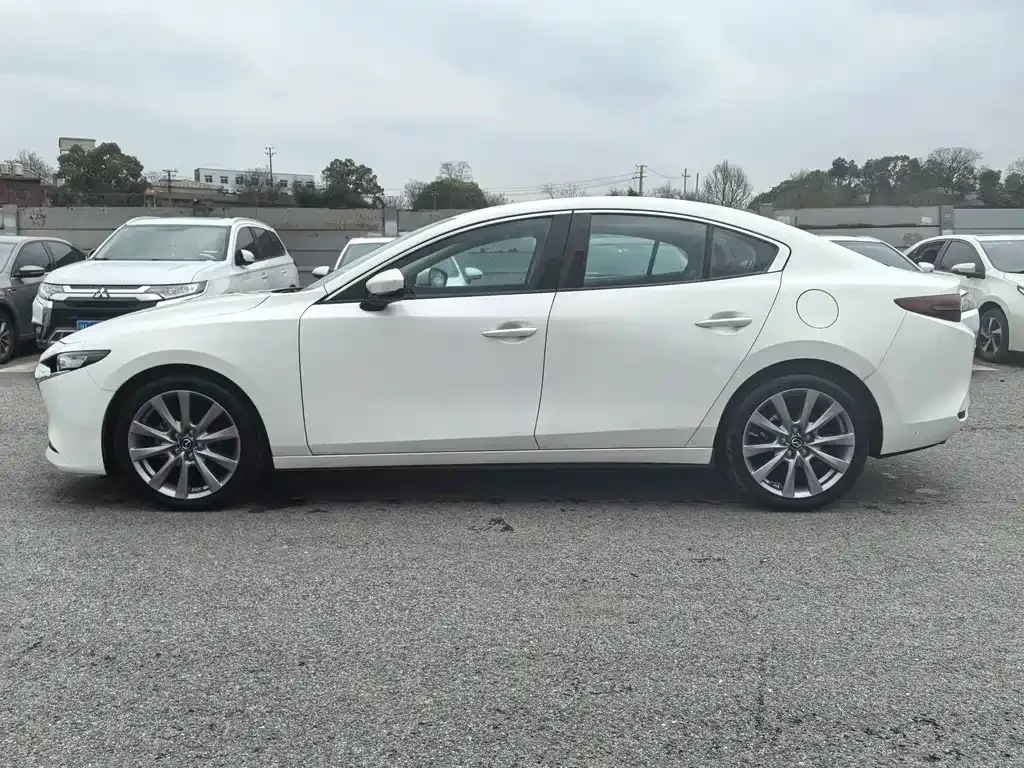 Mazda 3 Axela 2021 из CN, фото 10