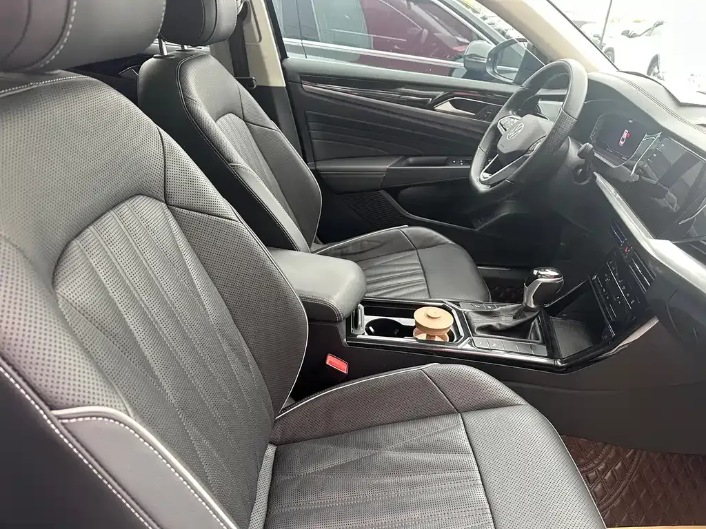 Volkswagen Passat — фото 5