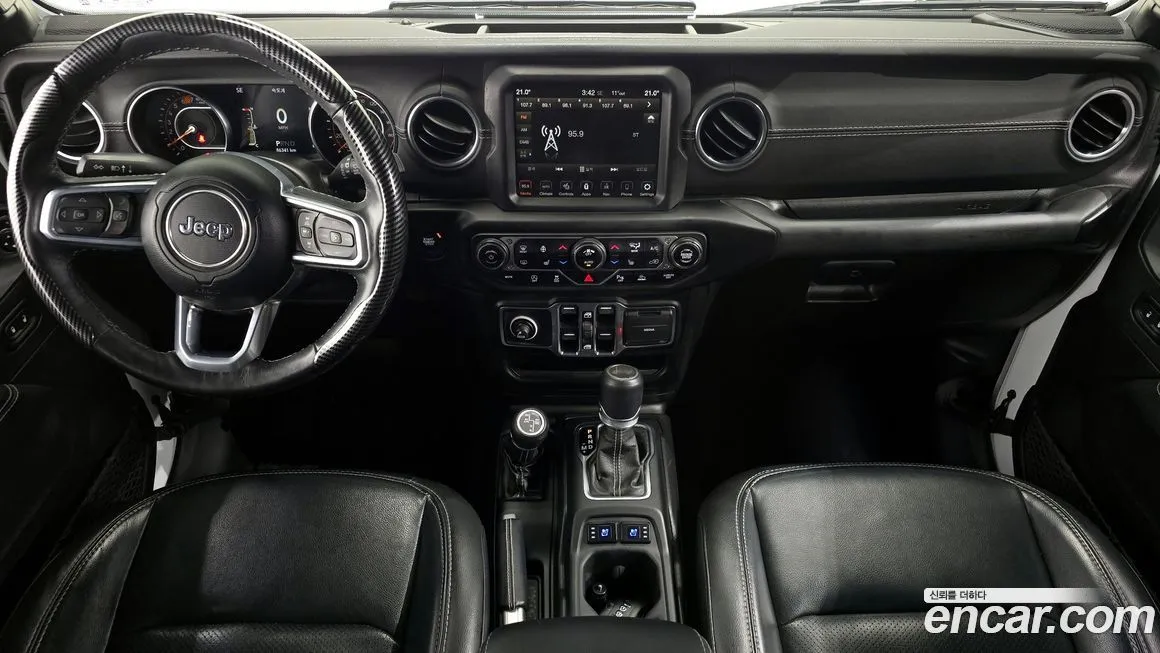 Jeep Wrangler 2021 из KR, фото 9