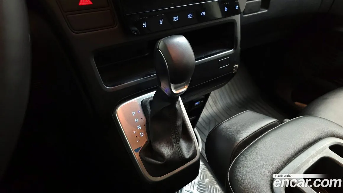 Hyundai Staria 2023 из KR, фото 2