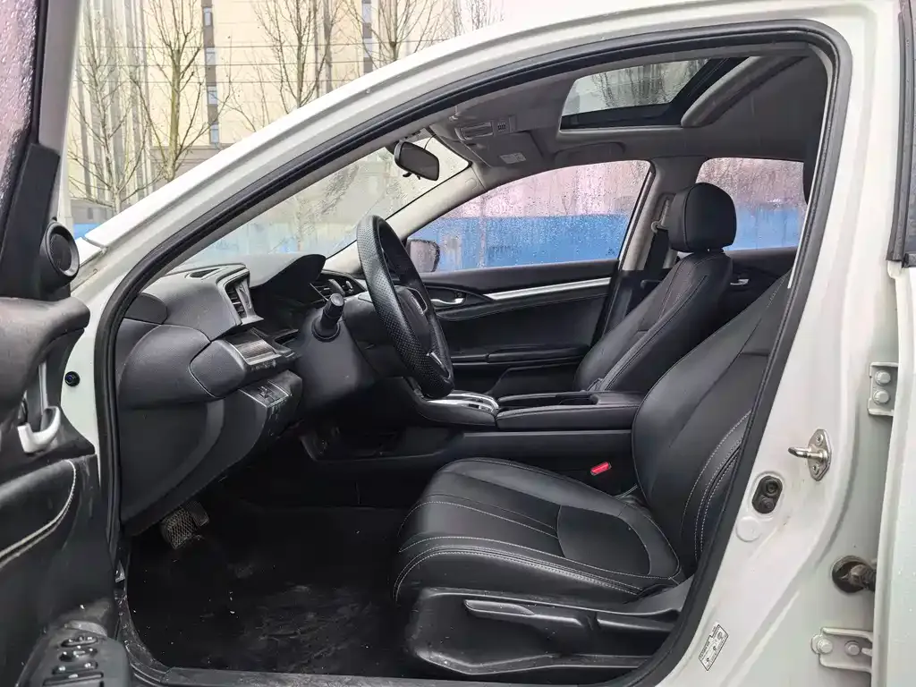 Honda Civic 2021 из CN, фото 2