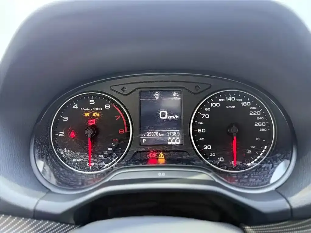 Audi Q2L 2023 из CN, фото 8