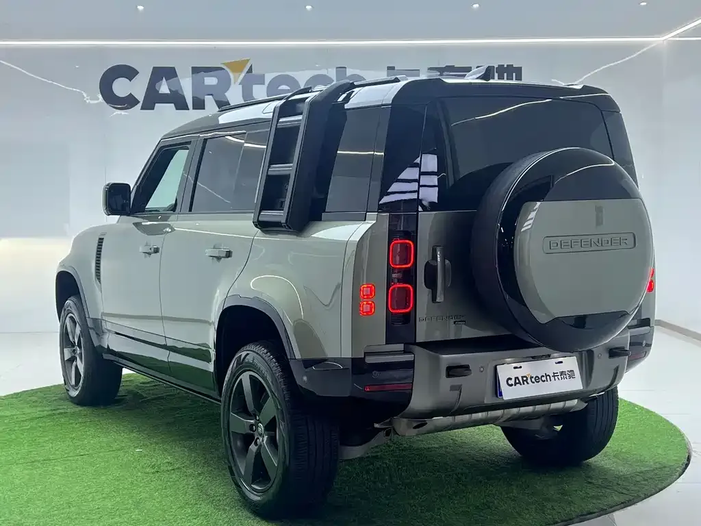 Land Rover Defender — фото 3