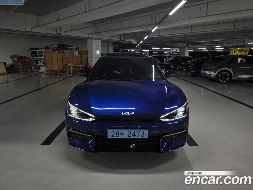 Kia EV6 — фото 1