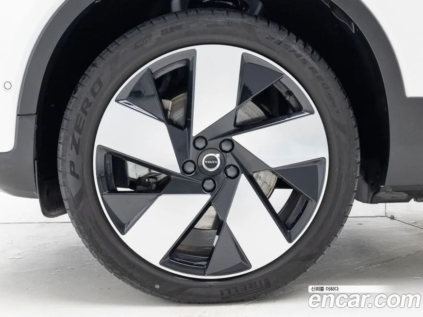 Volvo C40 2024 из KR, фото 10