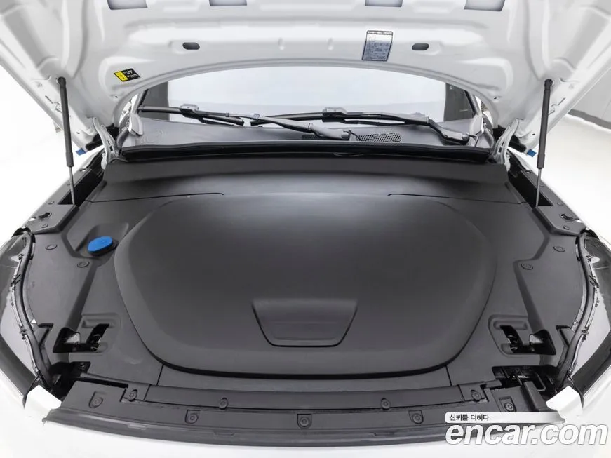 Volvo C40 2024 из KR, фото 7