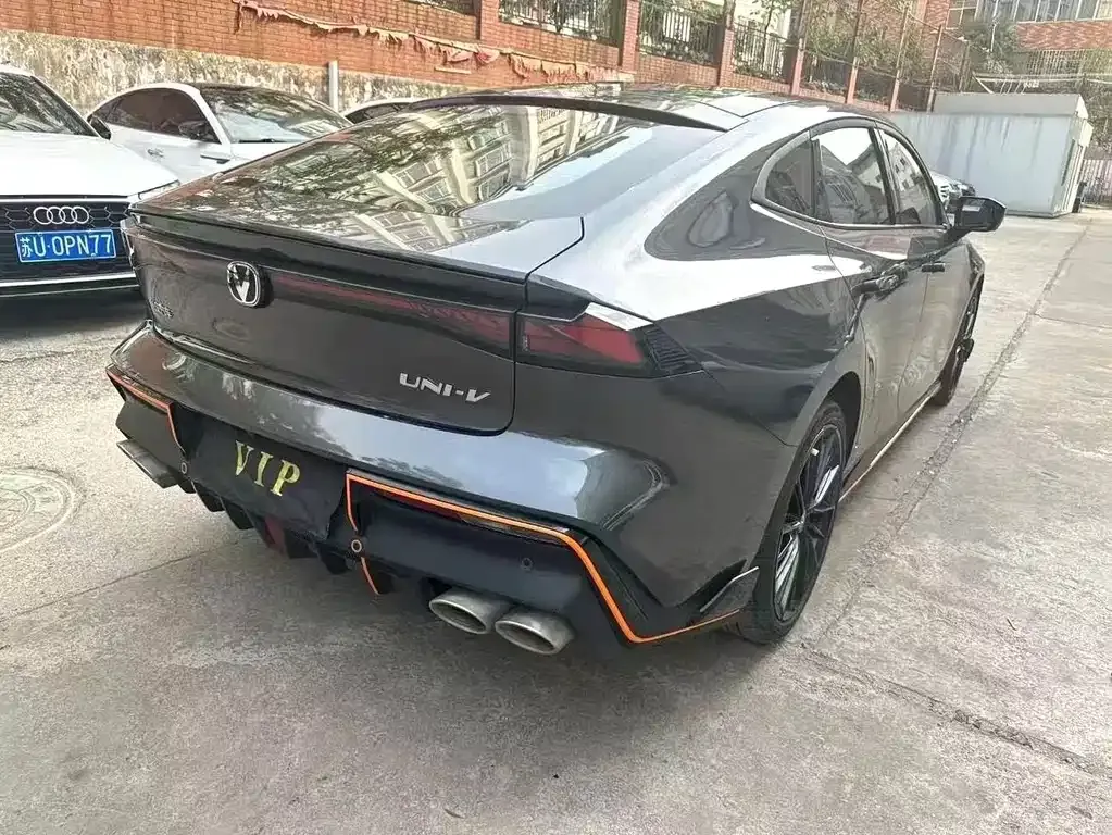 Changan UNI-V 2023 из CN, фото 7