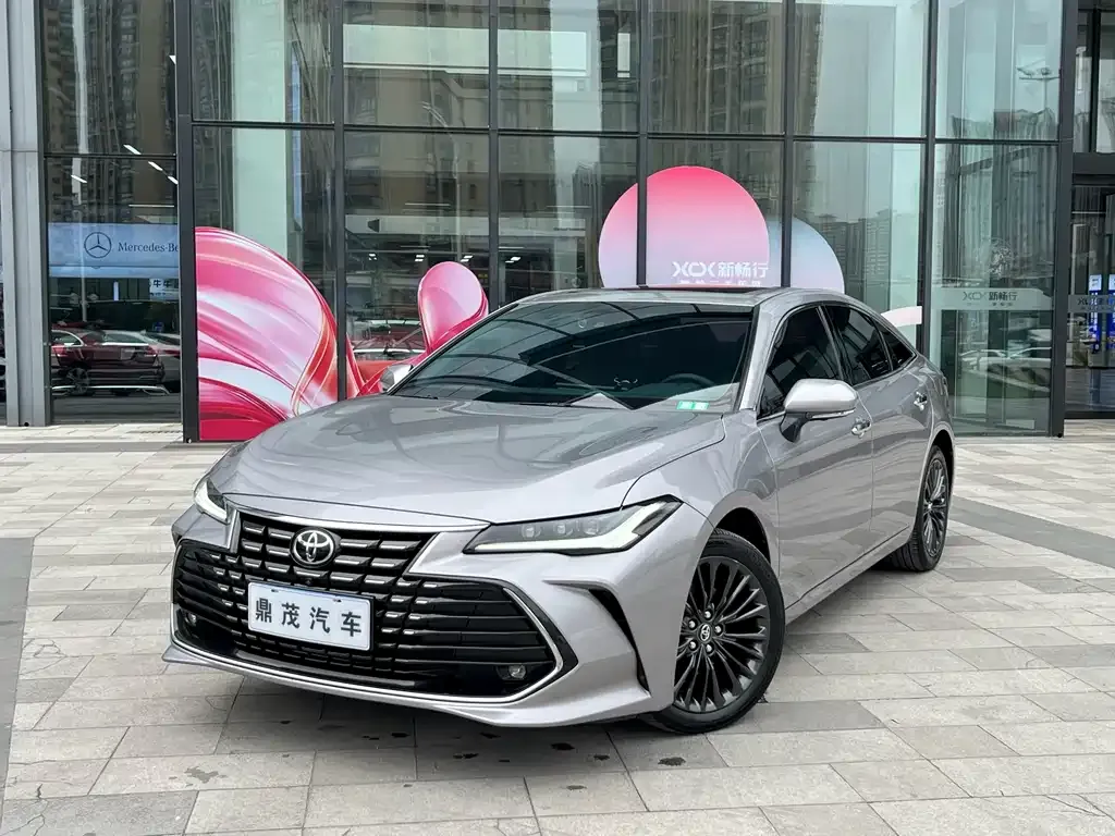 Toyota Avalon 2023 из CN, фото 1