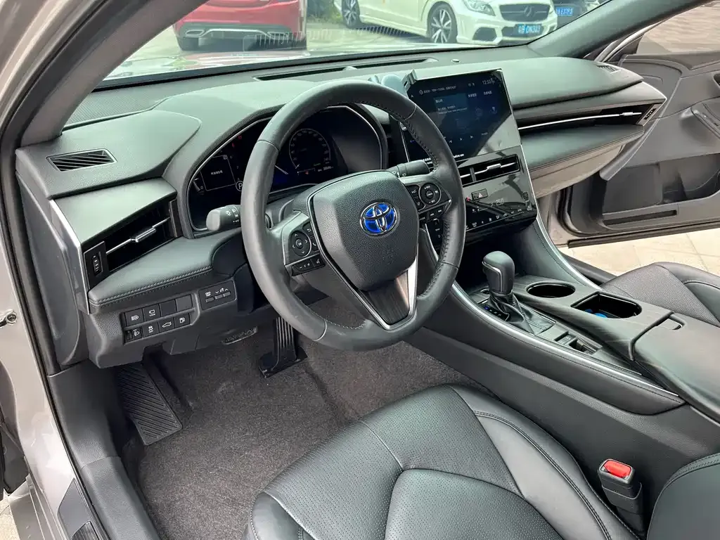 Toyota Avalon 2023 из CN, фото 2