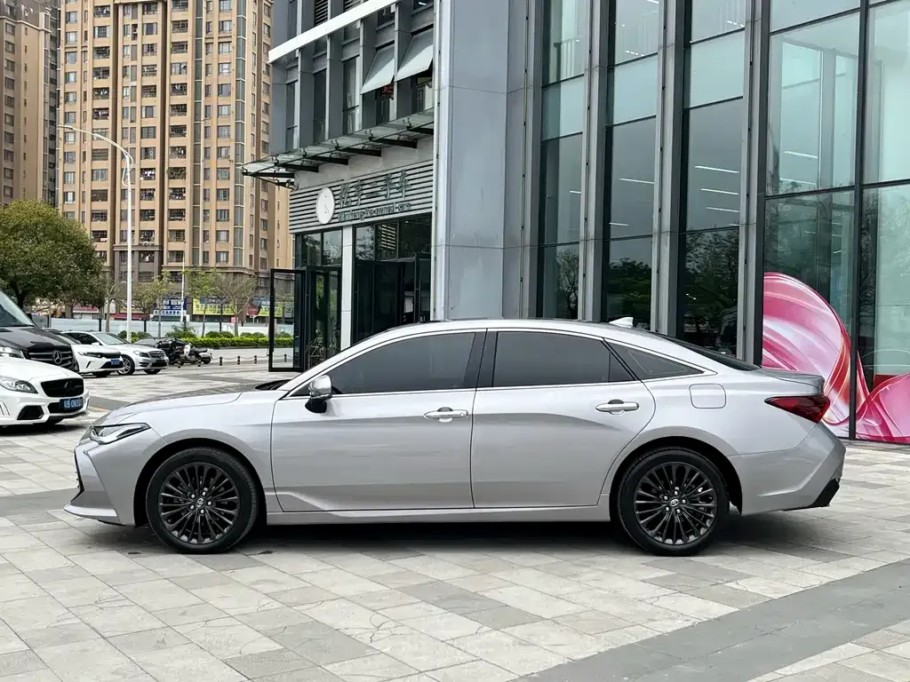 Toyota Avalon 2023 из CN, фото 6