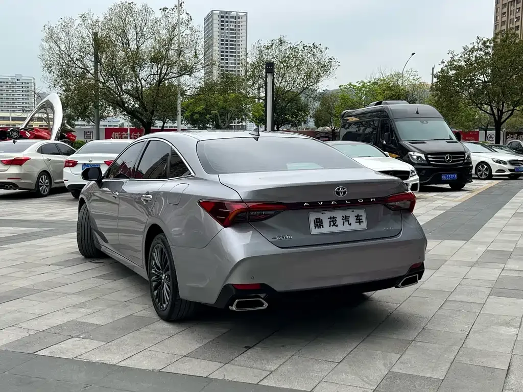 Toyota Avalon 2023 из CN, фото 10