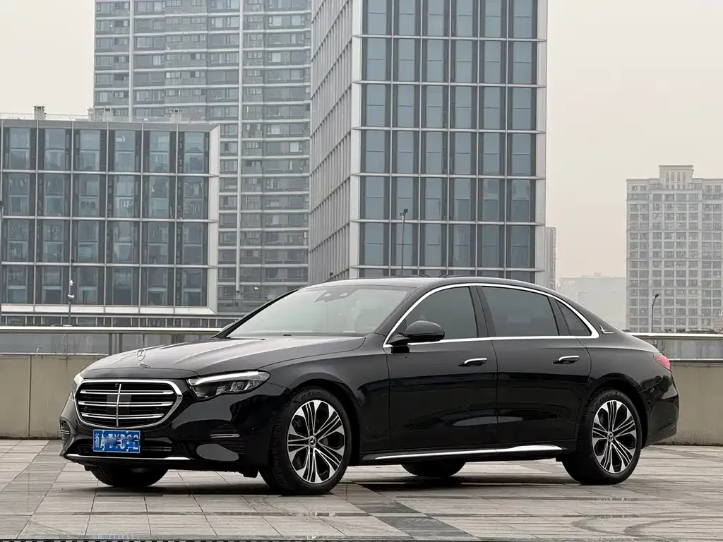 Mercedes-Benz E-Class 2025 из CN, фото 1