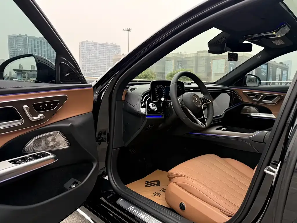 Mercedes-Benz E-Class 2025 из CN, фото 3