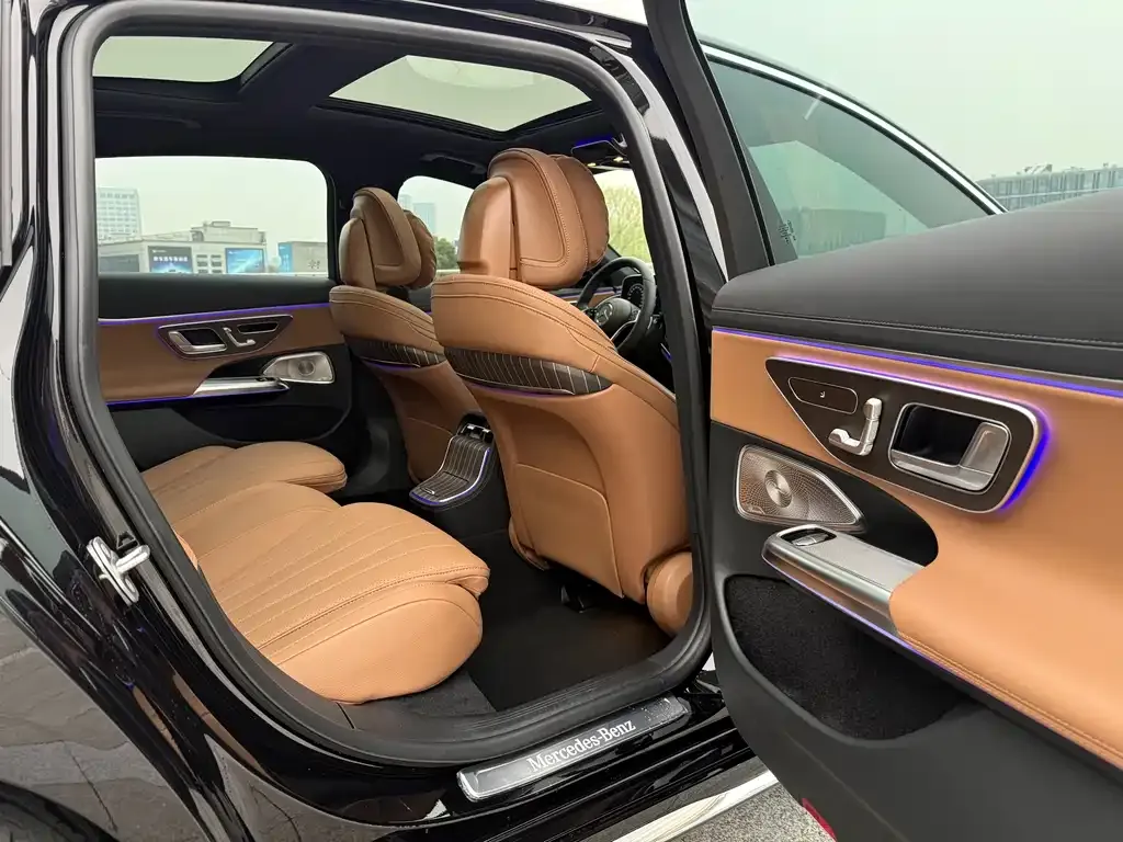 Mercedes-Benz E-Class 2025 из CN, фото 4