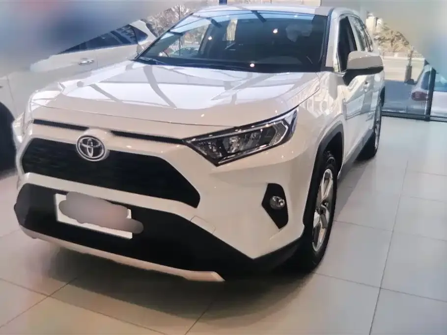 Toyota RAV4 2022 из CN, фото 1