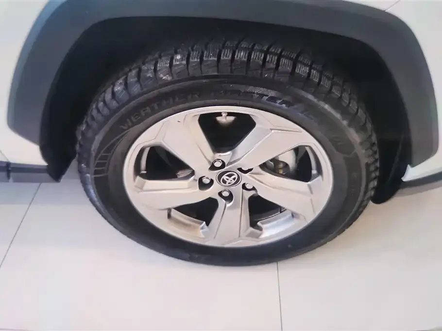 Toyota RAV4 2022 из CN, фото 9