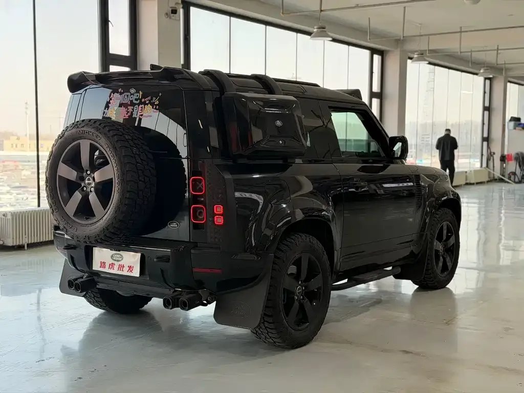 Land Rover Defender — фото 7