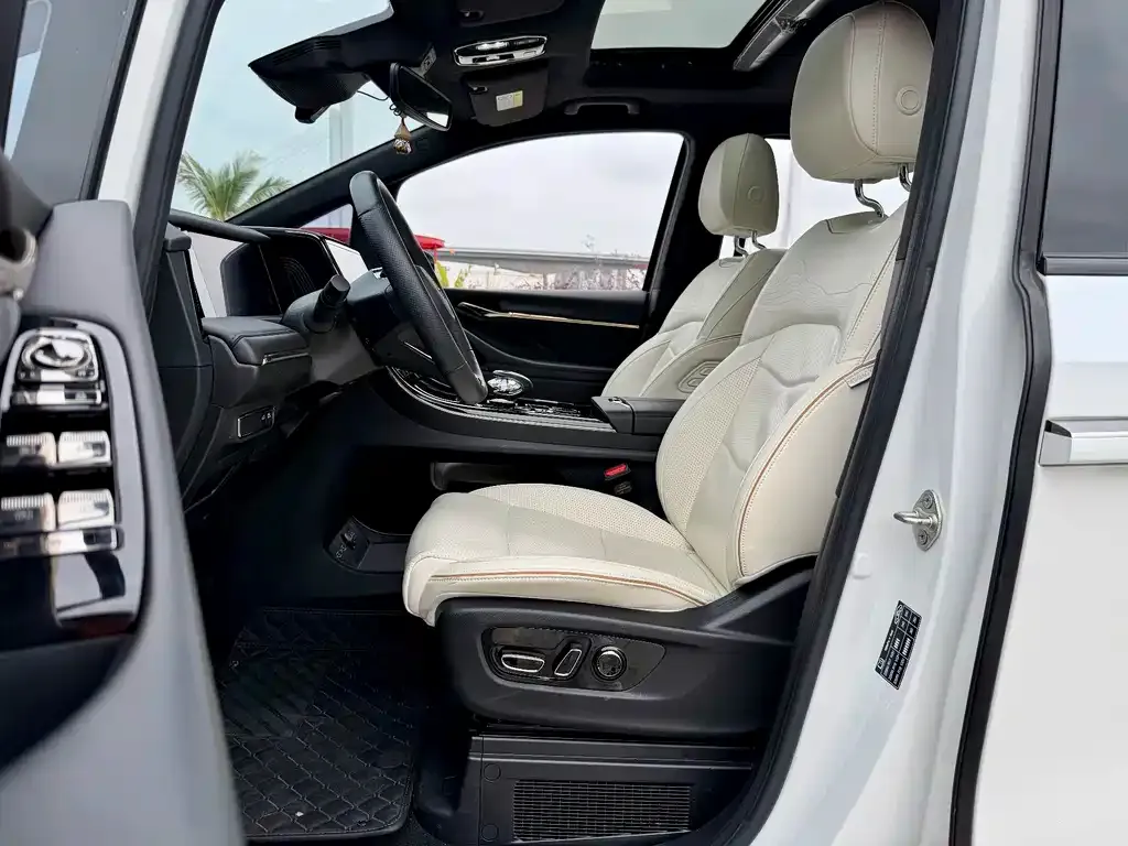 GAC Motor Trumpchi M8 — фото 4