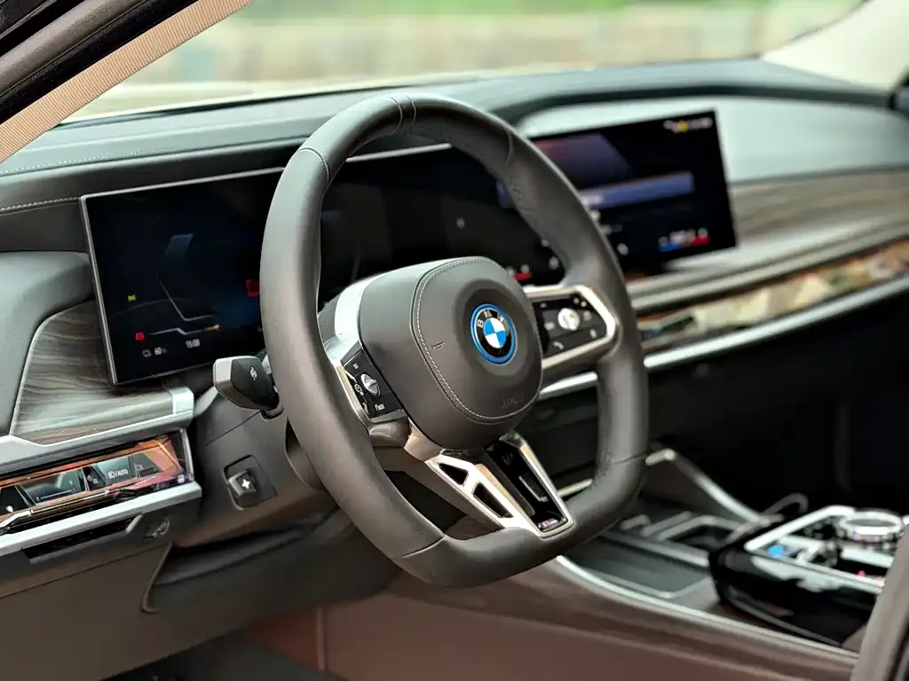 BMW i7 2024 из CN, фото 10