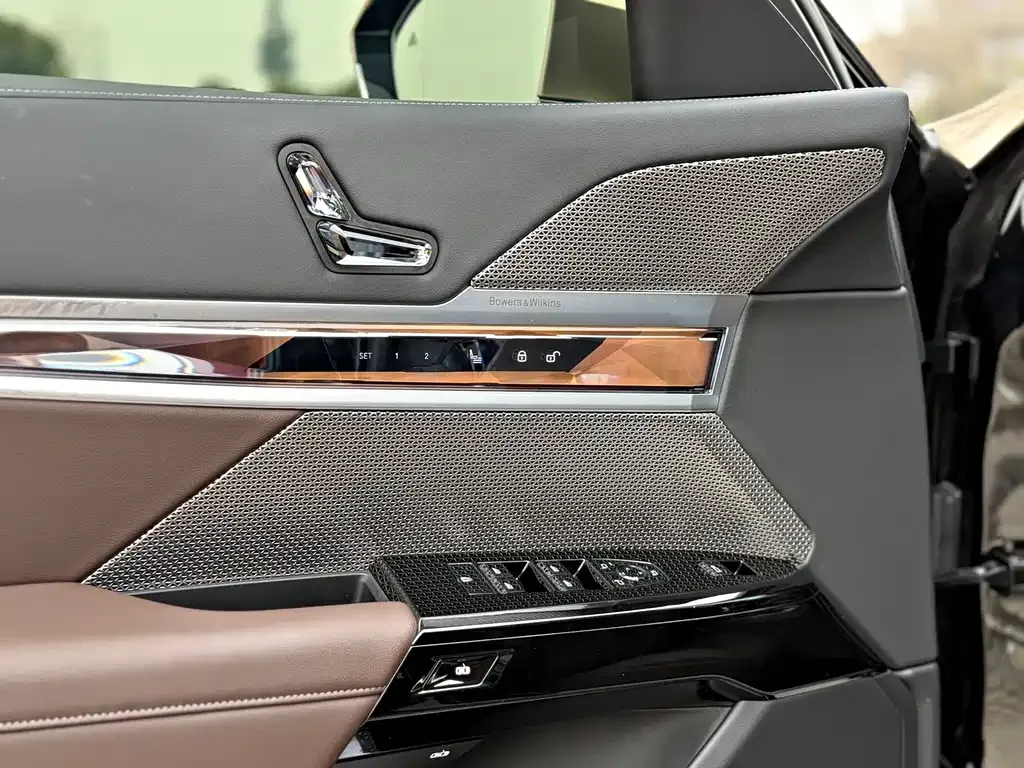 BMW i7 2024 из CN, фото 9