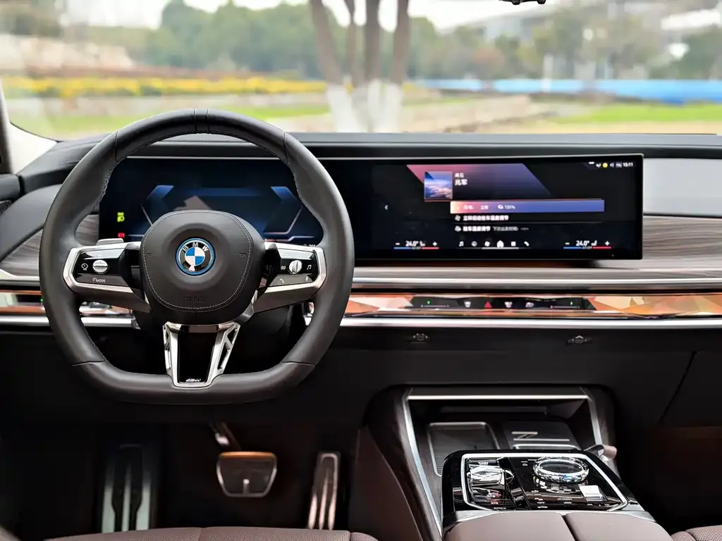 BMW i7 2024 из CN, фото 4