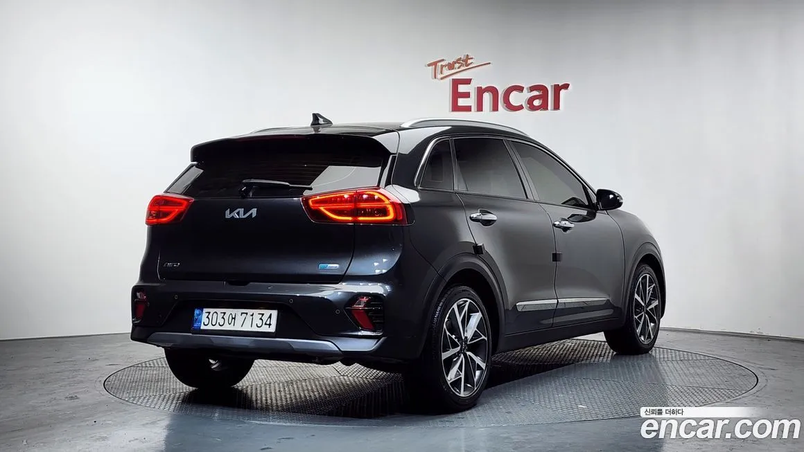 Kia Niro — фото 6