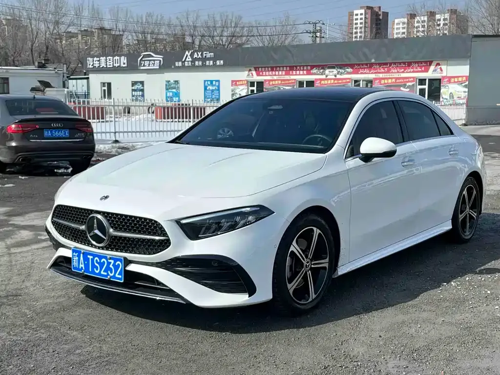 Mercedes-Benz A-Class — фото 1