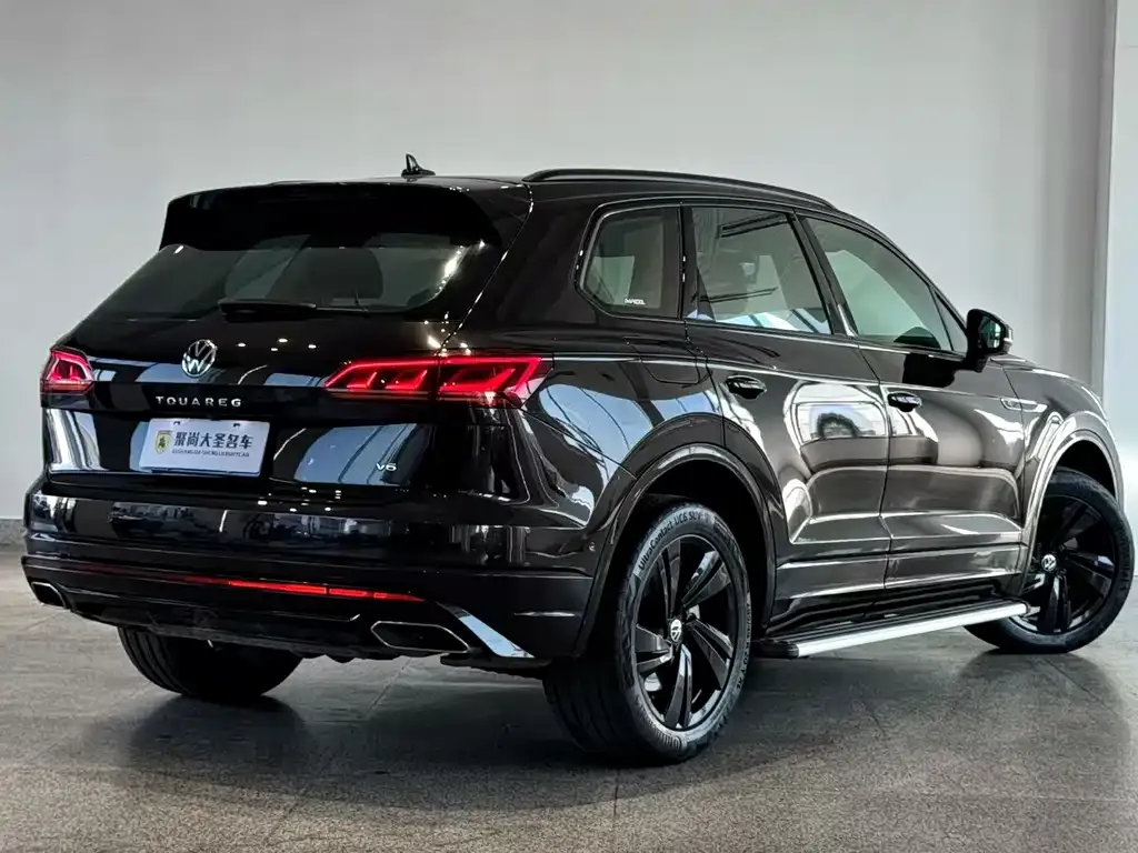 Volkswagen Touareg — фото 2