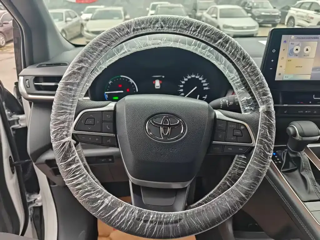 Toyota Sienna 2025 из CN, фото 5