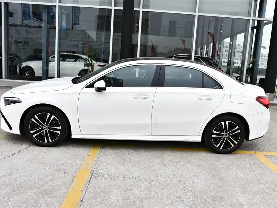 Mercedes-Benz A-Class 2024 из CN, фото 3