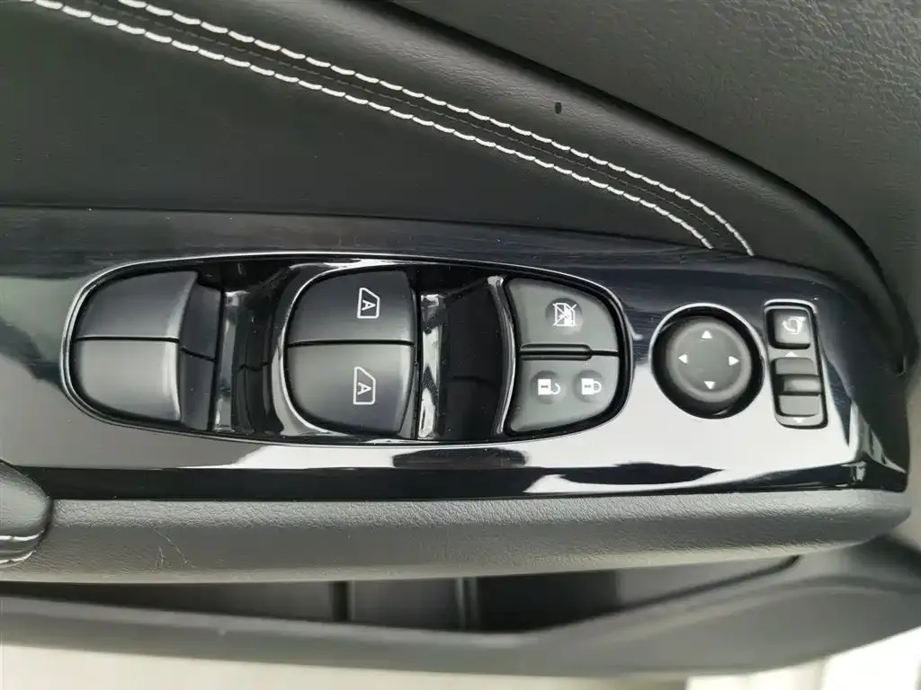 Nissan Teana — фото 10