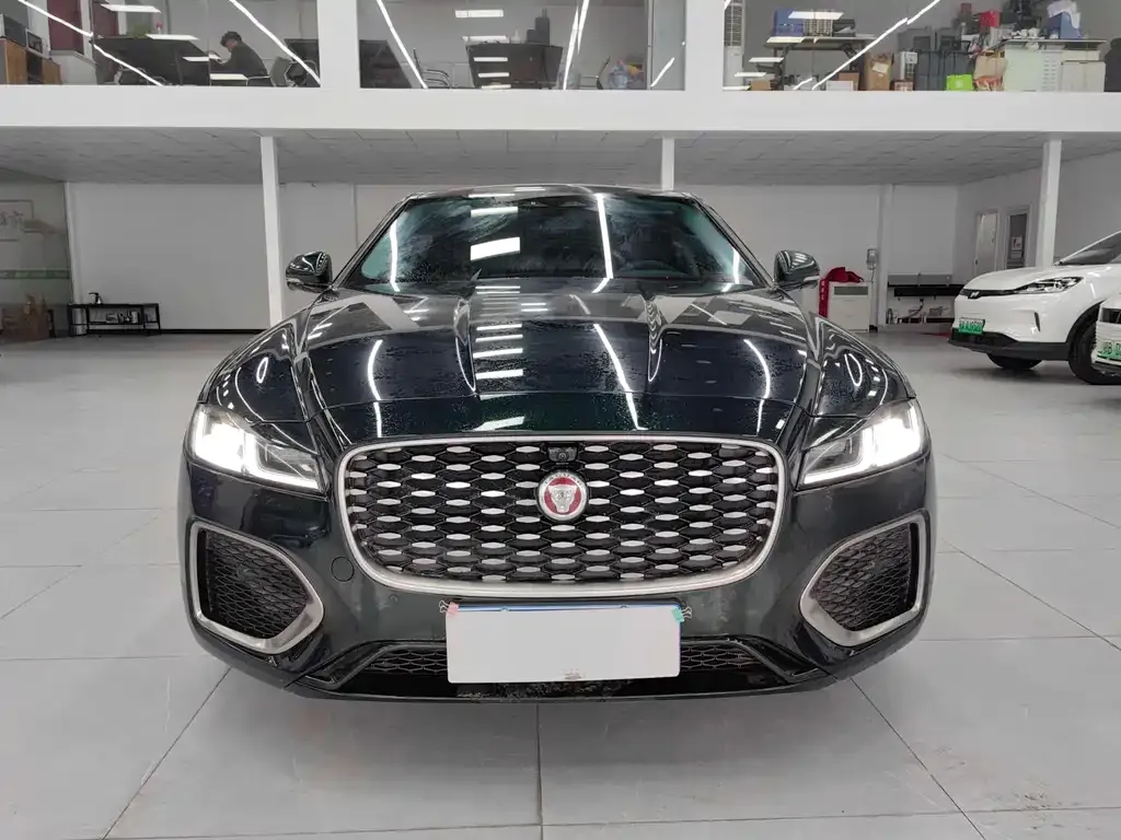 Jaguar XFL 2023 из CN, фото 8