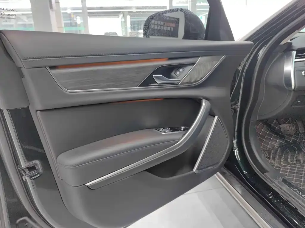 Jaguar XFL 2023 из CN, фото 4