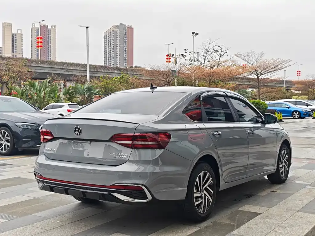 Volkswagen Lavida 2023 из CN, фото 8