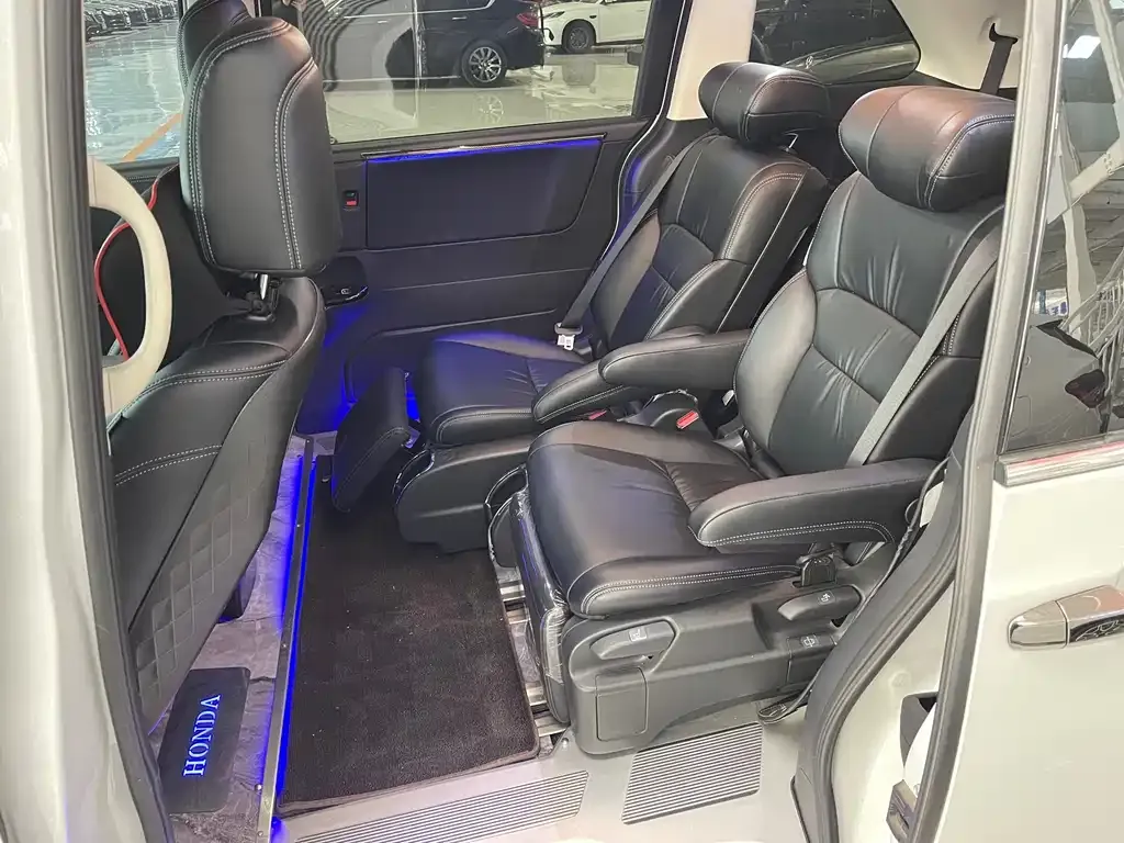 Honda Odyssey 2023 из CN, фото 10