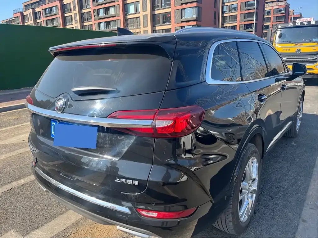 Buick Enclave — фото 6
